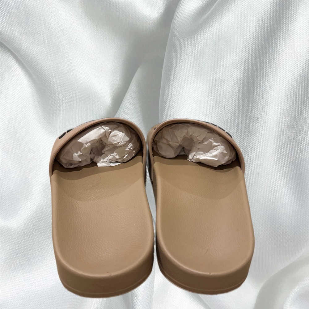 Gently Worn Balenciaga Pool Slide Rubber Logo Slip On Beige/ Black C 37 / US 6.5 - Picture 8 of 11